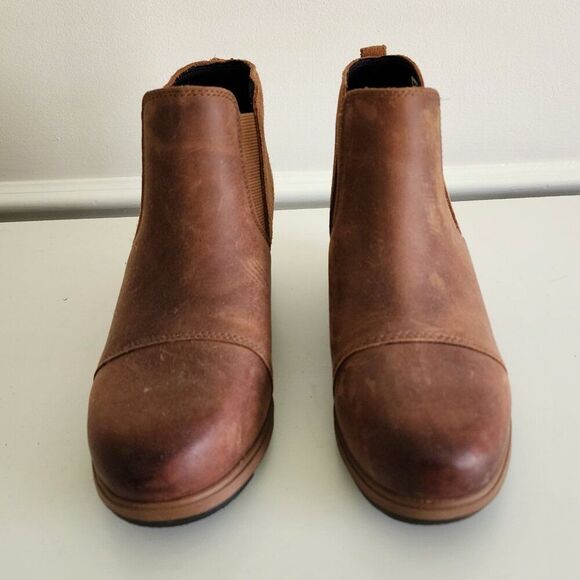 SOREL Evie II Chelsea Boot | Size 6 | Wedge Heel Grip Sole Suede Brown LIKE NEW - Picture 3 of 9